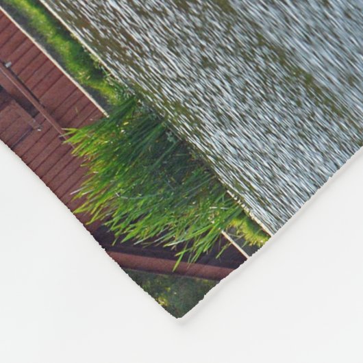 池で上陸しているカナダのガチョウ フリースブランケット (角)