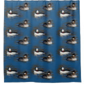 池で水牛のドレイクと鶏 シャワーカーテン (正面)