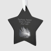 池に浮ストライプのかぶ白黒の羽 オーナメント (正面)