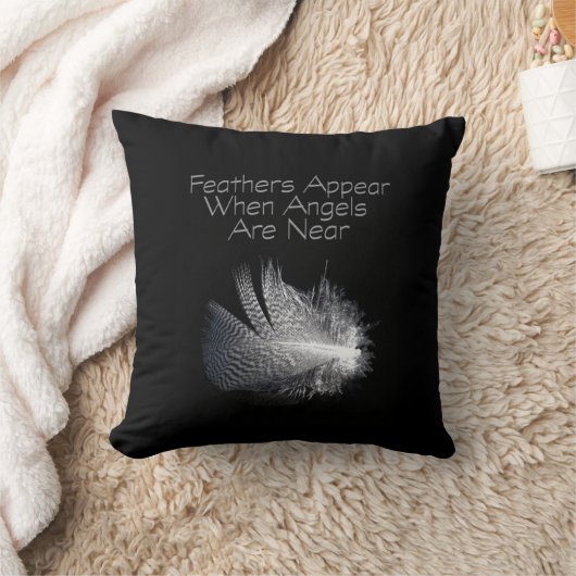 池に浮ストライプのかぶ白黒の羽 クッション (ブランケット)