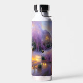 池のそばの夕暮れ時のピンクの柳 ウォーターボトル (左面)