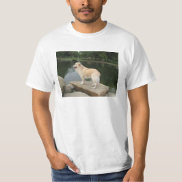 池のほとりの犬 Tシャツ