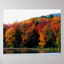 池のオートンアートの紅葉