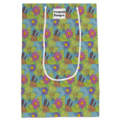 池のシーン – 抱き枕 ミディアムペーパーバッグ (裏面)