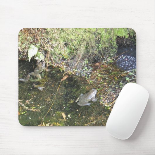 池のマウスパッドのカエルそしてカエルの卵 マウスパッド (マウス)