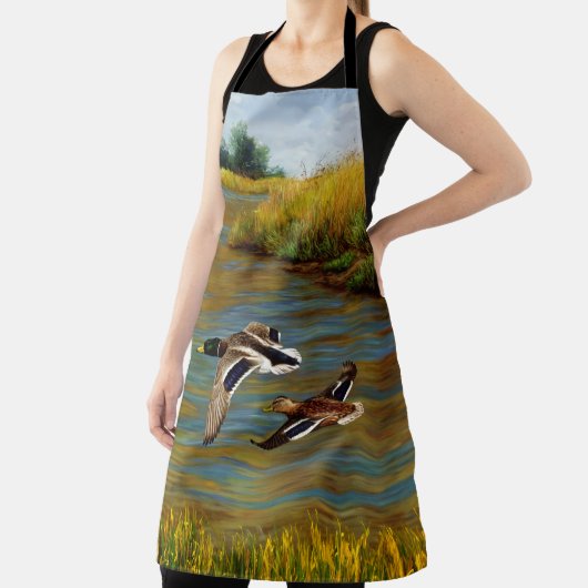 池の上飛んでいるのアヒル エプロン (インサイチュ)
