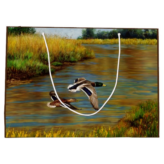 池の上飛んでいるのアヒル ラージペーパーバッグ (裏面)