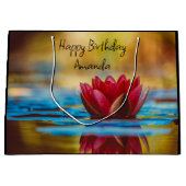 池の中の蓮の花の写真大誕生日 ラージペーパーバッグ (正面)