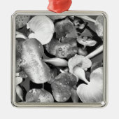 池の植物と白黒 メタルオーナメント (正面)