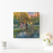 池の横の日没のゴールデンウィローの抽象芸術 スクエア壁時計 (ホーム)