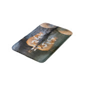 池の水に映る猫おもしろいの写真 –  バスマット (アングル)