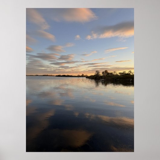 池の水景の夕焼けの写真ポスター ポスター (正面)