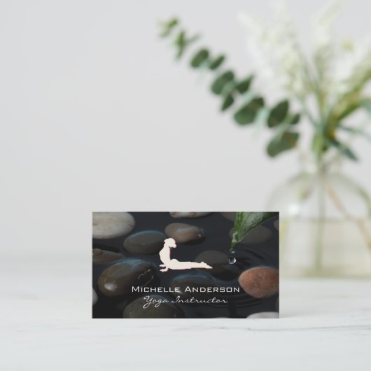 池の石 | ヨガポーズ 名刺 (スタンド正面)
