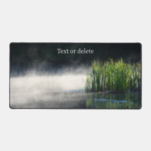 池の霧の中のカタチパーソナライズされた デスクマット (正面)