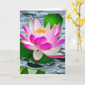 池カードにピンクと白の蓮きらめくの花 カード (黄色い花)