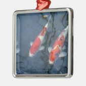 池、高角の眺めのコイのコイ メタルオーナメント (左)