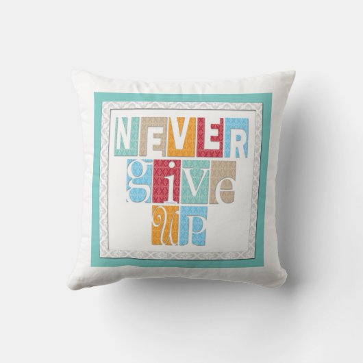 決してあきらめないで下さい: 活気づけるな単語の枕 クッション (裏面)