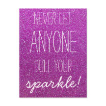 決してあなたの輝く紫のグリッターを鈍くする