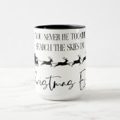 決してあまりにも古いサンタクリスマスコーヒーマグカップ マグカップ (中央)