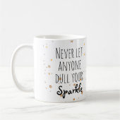 決してだれでも鈍くしますあなたの輝きの金ゴールドの星を許可しないで下さい コーヒーマグカップ (左)