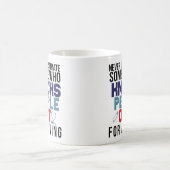 決してナースの麻酔士CRNAのマグを過少見積りしないで下さい コーヒーマグカップ (中央)