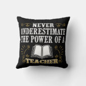 決して先生の力を過少見積りしないで下さい クッション (裏面)