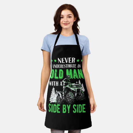 決して老人を過小評価しないオフロードUtv Atv Sid エプロン (着用した状態)