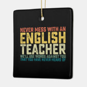 決して英語の先生を使わない セラミックオーナメント (左)