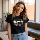 決して落ち着かない Tシャツ