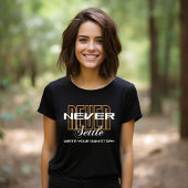 決して落ち着かない Tシャツ