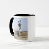 決裁者がゾーンに落下する マグカップ (正面左)