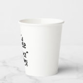 決議案を行う 紙コップ (左)