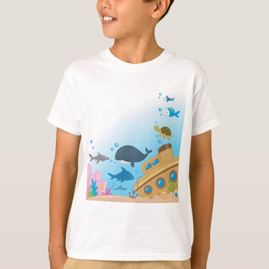 沈没船と魚 Tシャツ (正面)