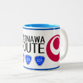 沖縄日本島高速度沖縄国旗 ツートーンマグカップ (正面右)