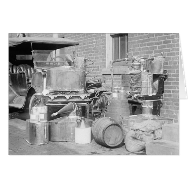 没収された密造酒蒸留器 1922年 (正面横)