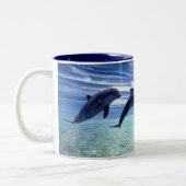 沢山のイルカ ツートーンマグカップ (左)