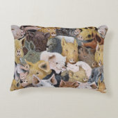 沢山のブタ アクセントクッション (裏面)