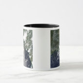 油が北東に広がる マグカップ (中央)