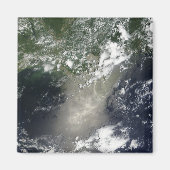 油の縞模様とリボンの衛星ビュー マグネット (正面)