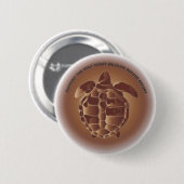 油をさされたKempのRidleyのウミガメ 缶バッジ (正面&裏面)