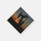 油ポンプジャックアットサンセットパーティーナプキンズ スタンダードカクテルナプキン (角)