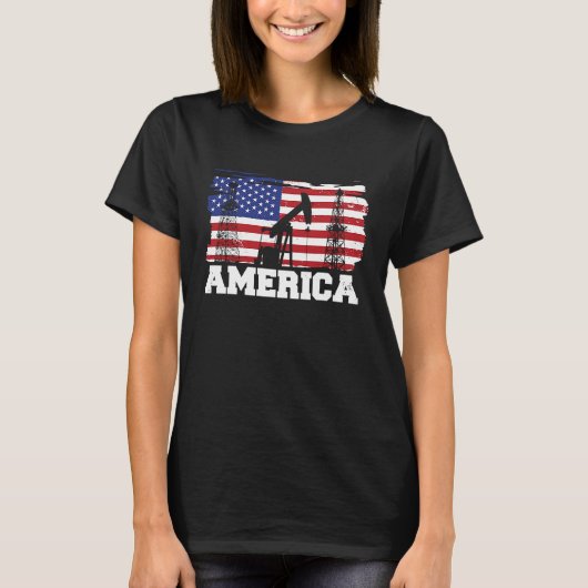 油田アメリカ国旗の掘削フラッカーフラッカー油名 Tシャツ (正面)