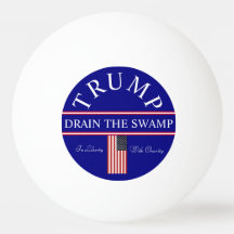 沼のトランプピンポンボールを排出する