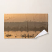 沼の上の日の出 バスタオルセット (ハンドタオル)