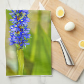 沼の蘭の青いモルフォの蝶 キッチンタオル (四つ折り)