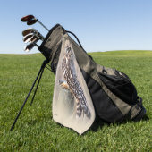 沼地に羽の生えた短耳フクロウ ゴルフタオル (グリーン)