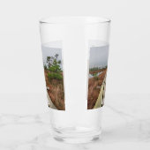 沼地のハイキングコース タンブラーグラス (左)