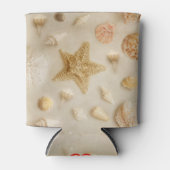 沿岸のヒトデと貝類のビーチ写真 缶クーラー (正面)