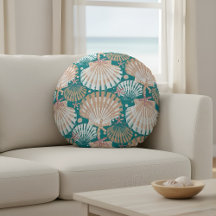 沿岸の貝殻とヒトデ