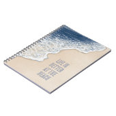 沿岸の青い海のビーチの砂 ノートブック (左側)